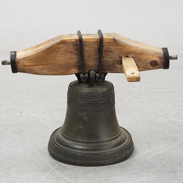 A bronze bell cast by M A Rönnblom, Jönköping 1846.