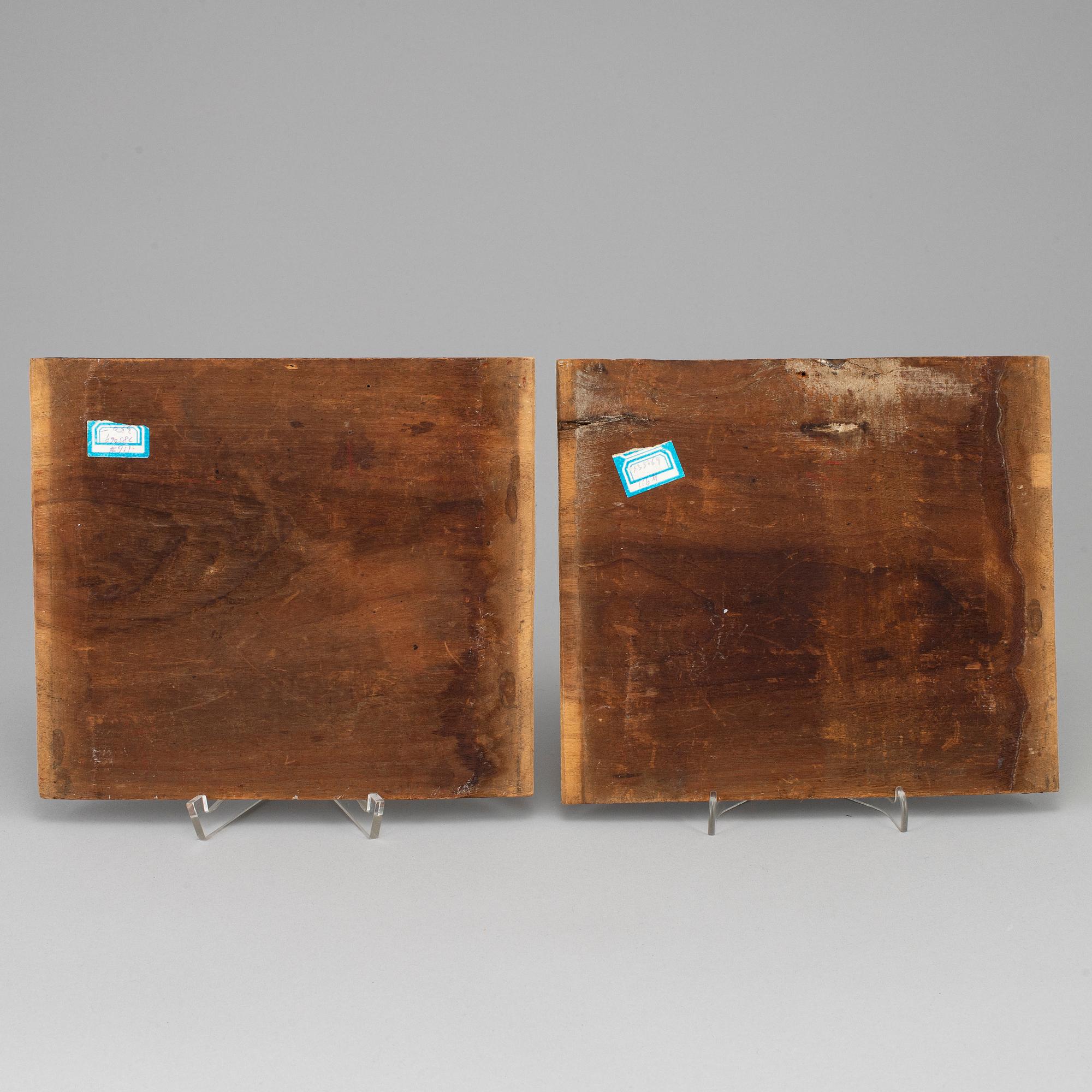 RELIEFER, två stycken, trä. Kina, tidigt 1900-tal.