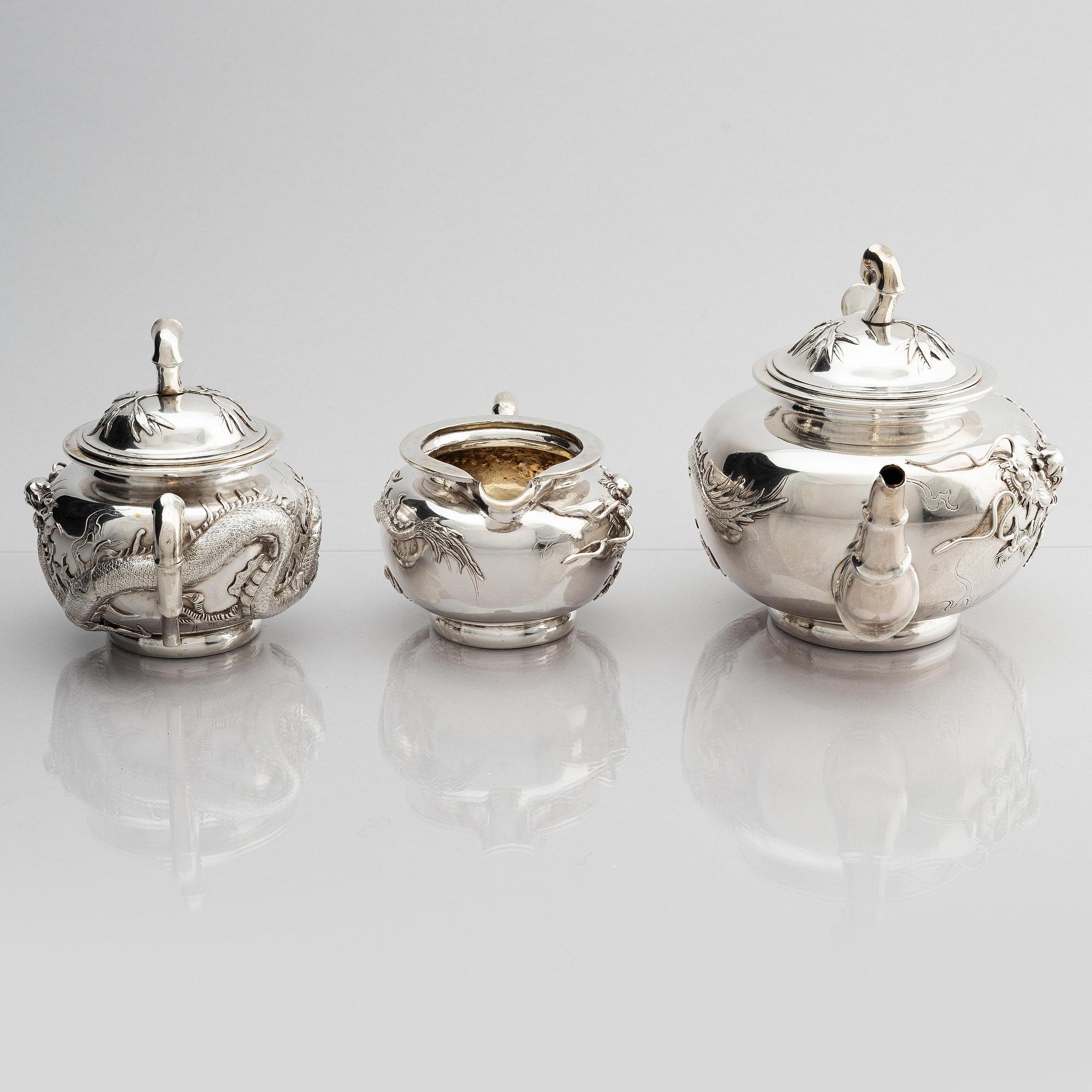 Teservis, fem delar, silver. Wang Hing & Co, Hong Kong & Canton.