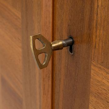 Carl Malmsten, skåp, "Klinte", Åfors Möbelfrabrik, 1900-talets andra hälft.