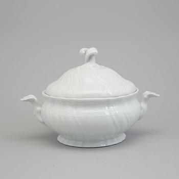 A Rosenthal 'Sanssouci' 61+1 pcs porcelain service, Germany second half of 20th century.