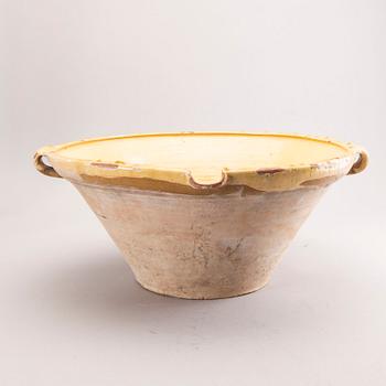 A French bowl, glazed earthenware, around 1900.
