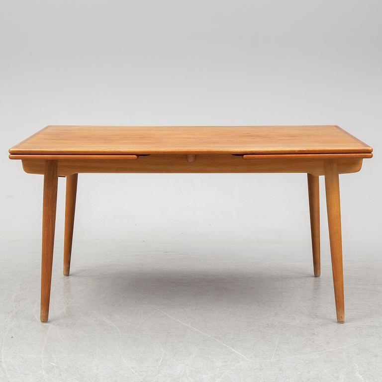 HANS J WEGNER, matbord, för Andreas Tuck. Danmark, 1960-tal.