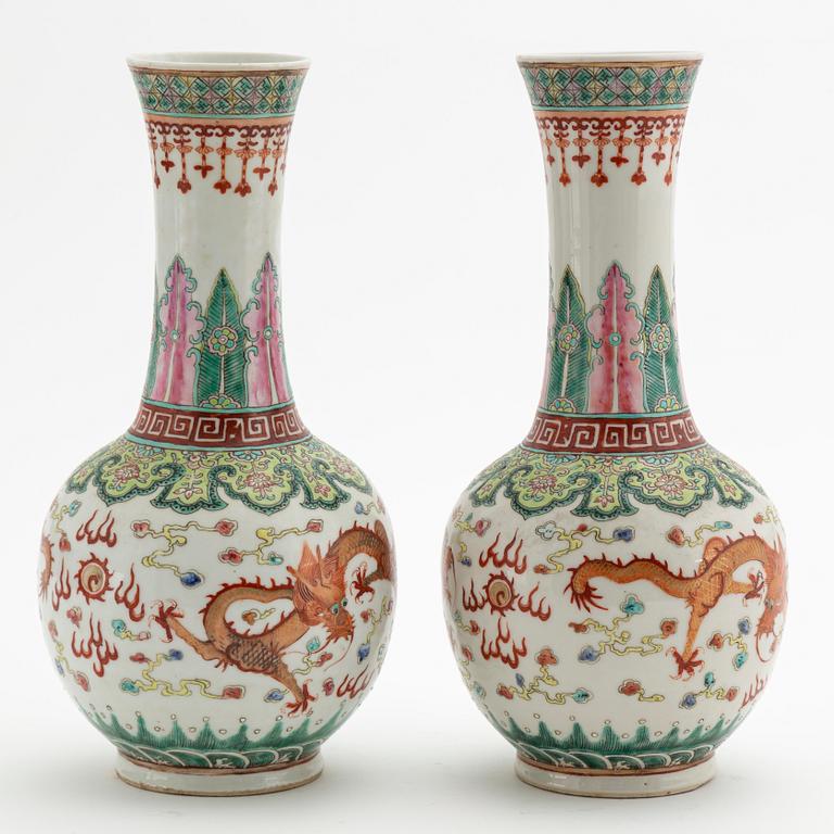 A pair of Chinese porcelain 'dragon' vases, presumably first half of the 20th Century.