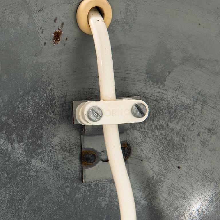 KAI RUOKONEN, lattiavalaisin, Orno 1970-luku.