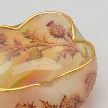 DAUM NANCY, a signed cameo Art Nouveau glass bowl.