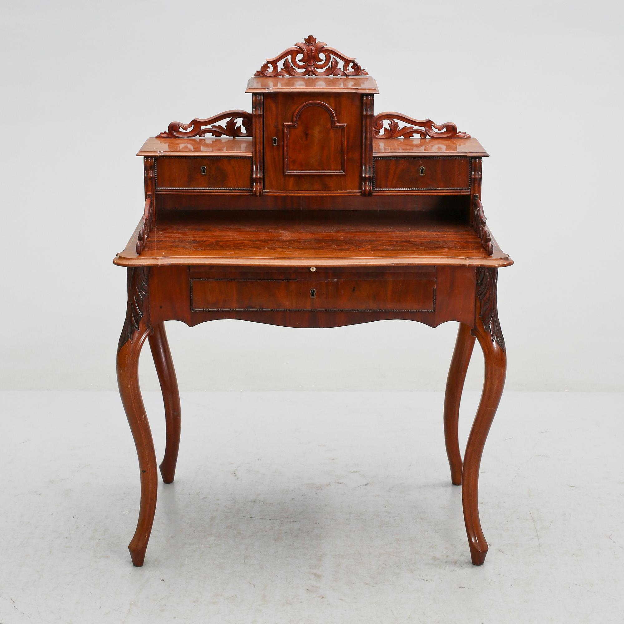 SKRIVBORD, nyrokoko, 1800-talets slut.