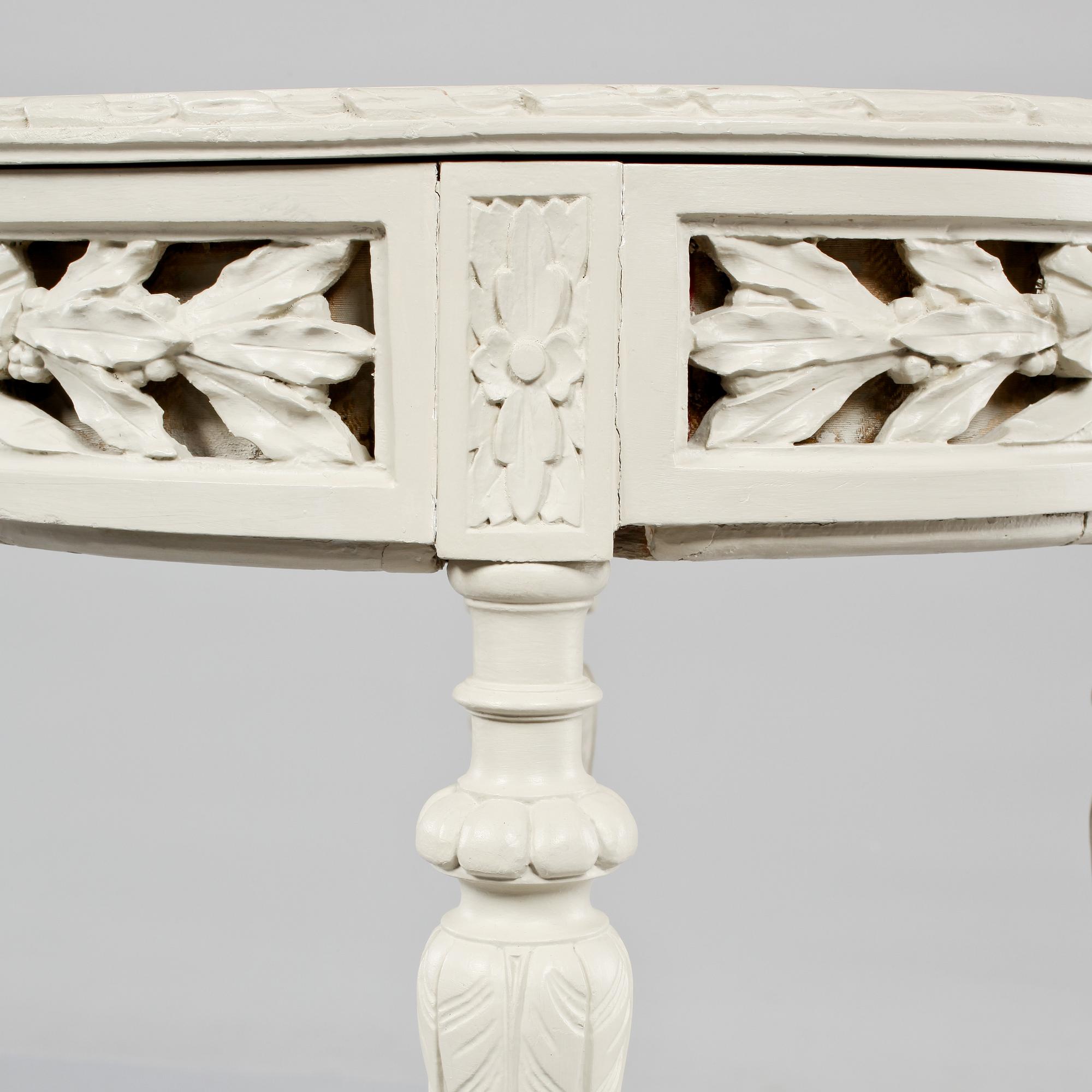 MONTERBORD, gustaviansk stil, 1900-tal.