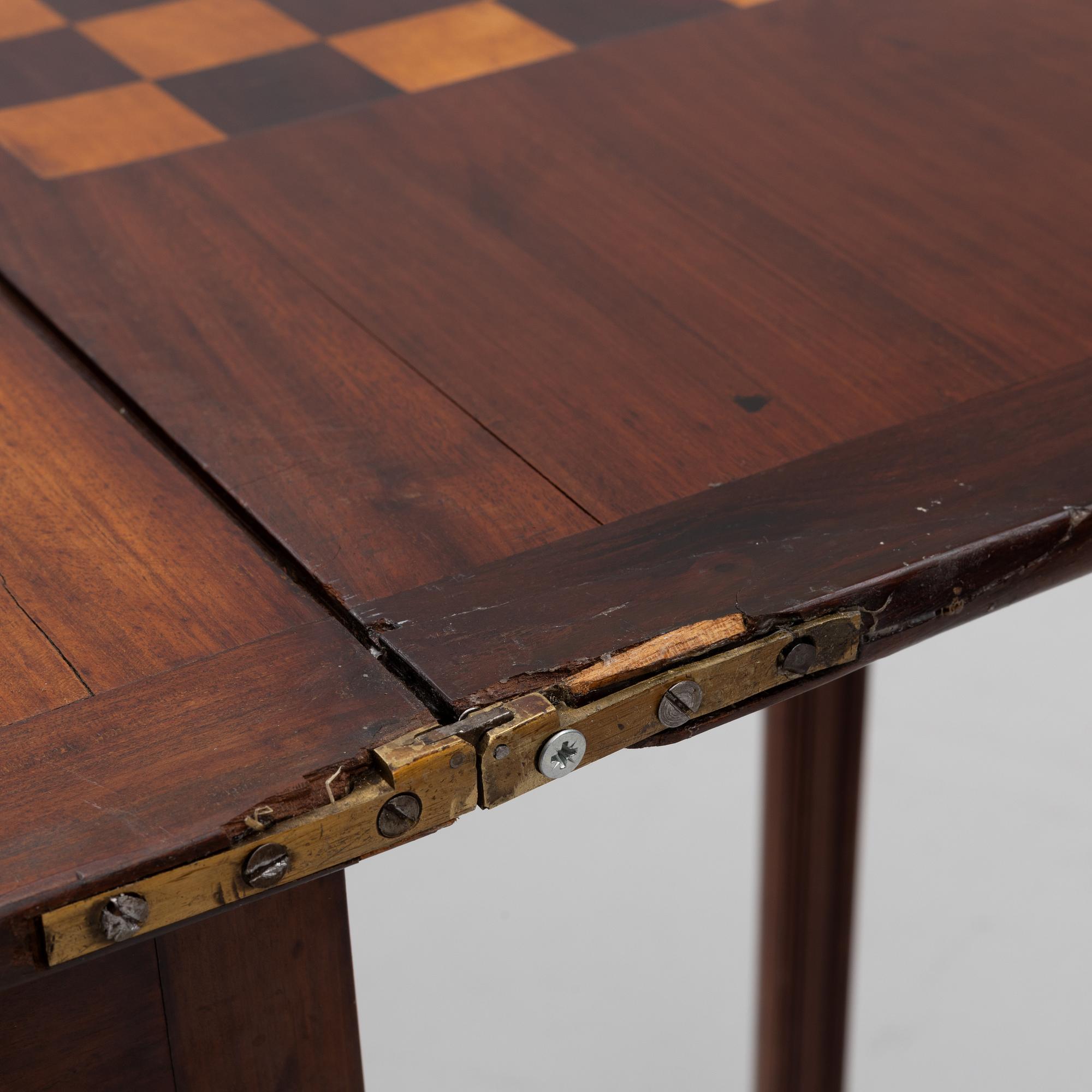 Spelbord, Stockholmsarbete, omkring år 1800, Sengustavianskt.
