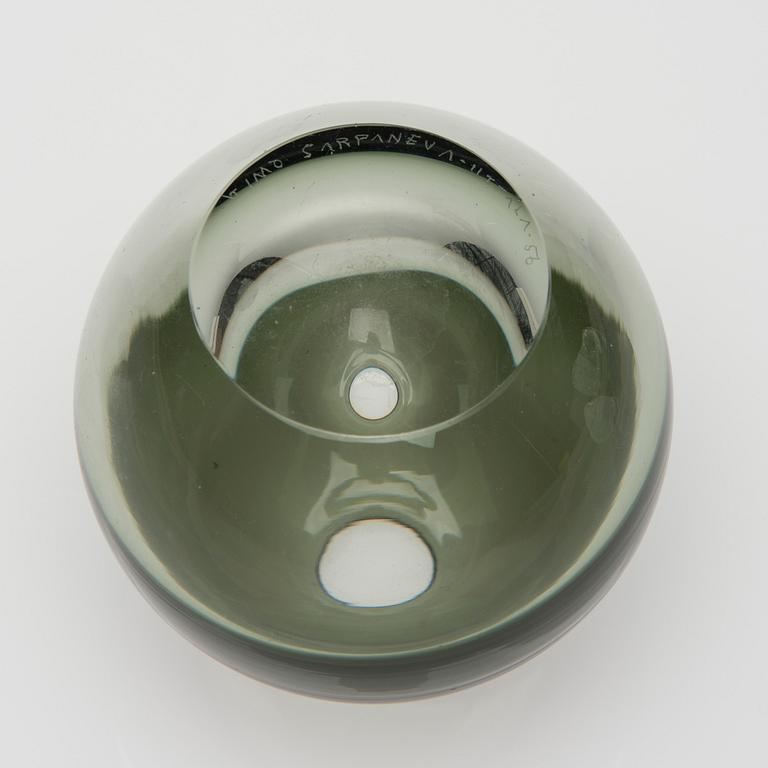 TIMO SARPANEVA, GLASSKULPTUR. "Åskboll". Sign. Timo Sarpaneva, Iittala -56.