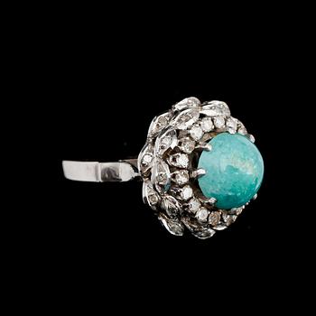 RING, vitguld, med diamanter och turkos, 1900-talets mitt.