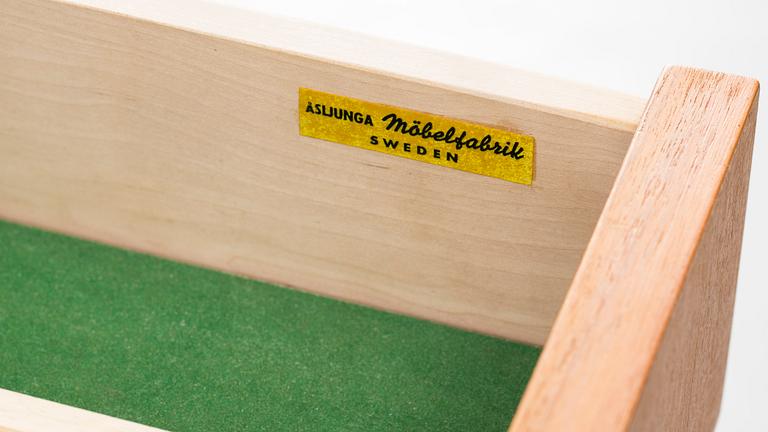 SIDEBOARD, Åsljunga Möbelfabrik, 1900-talets andra hälft.