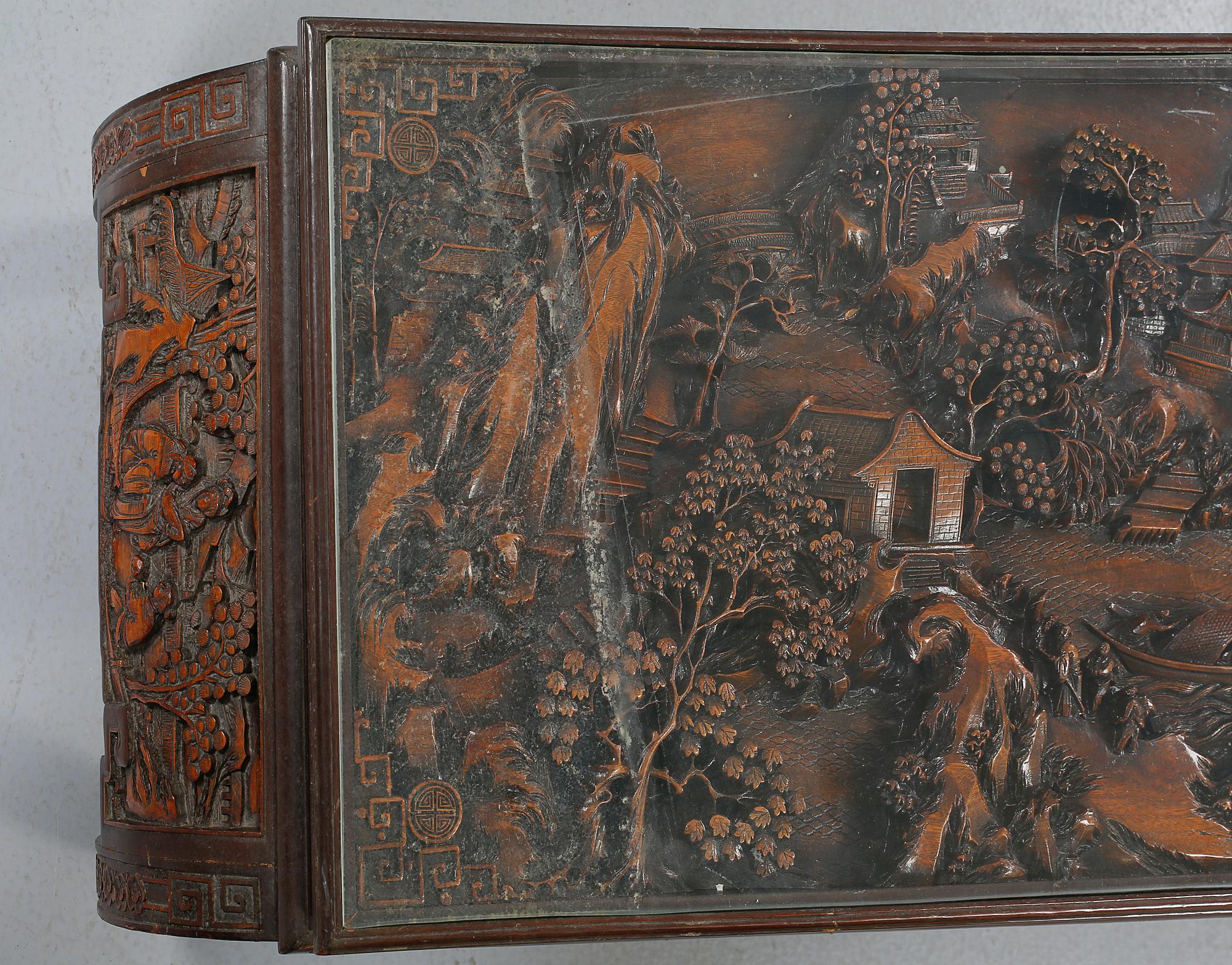 SOFFBORD, Kina, 1900-talets andra hälft.