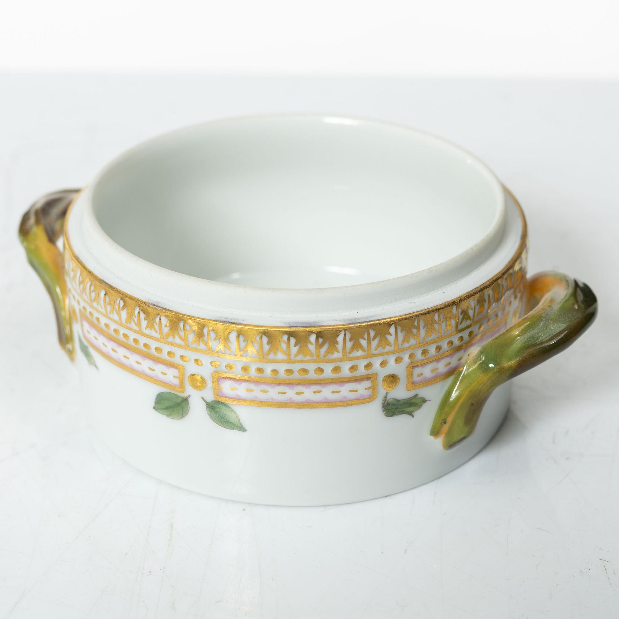 Royal Copenhagen, lockask, "Flora Danica", Danmark, 1954-9.