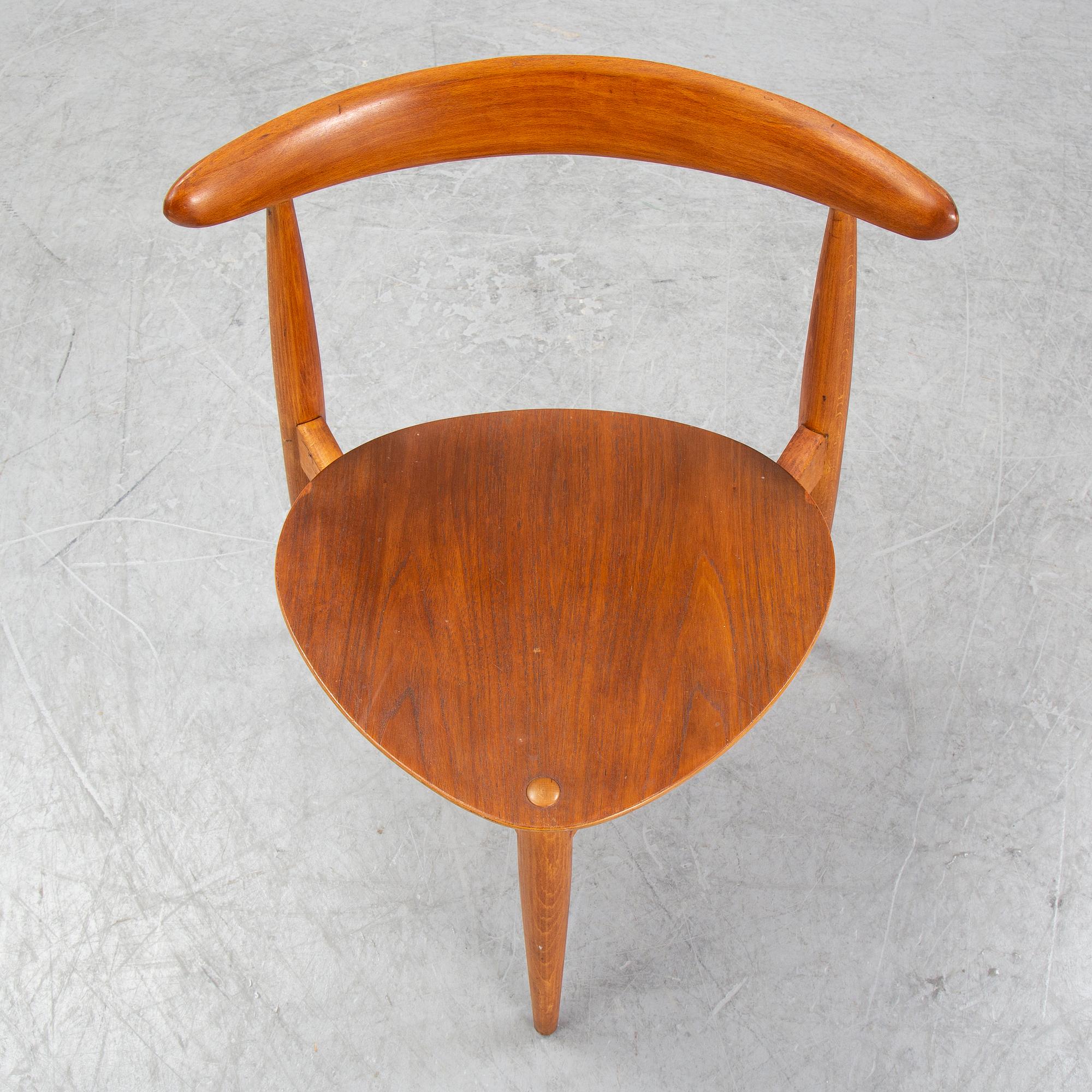 Hans J Wegner, a 'Hjertestolen' chair from Fritz Hansen, Denmark.