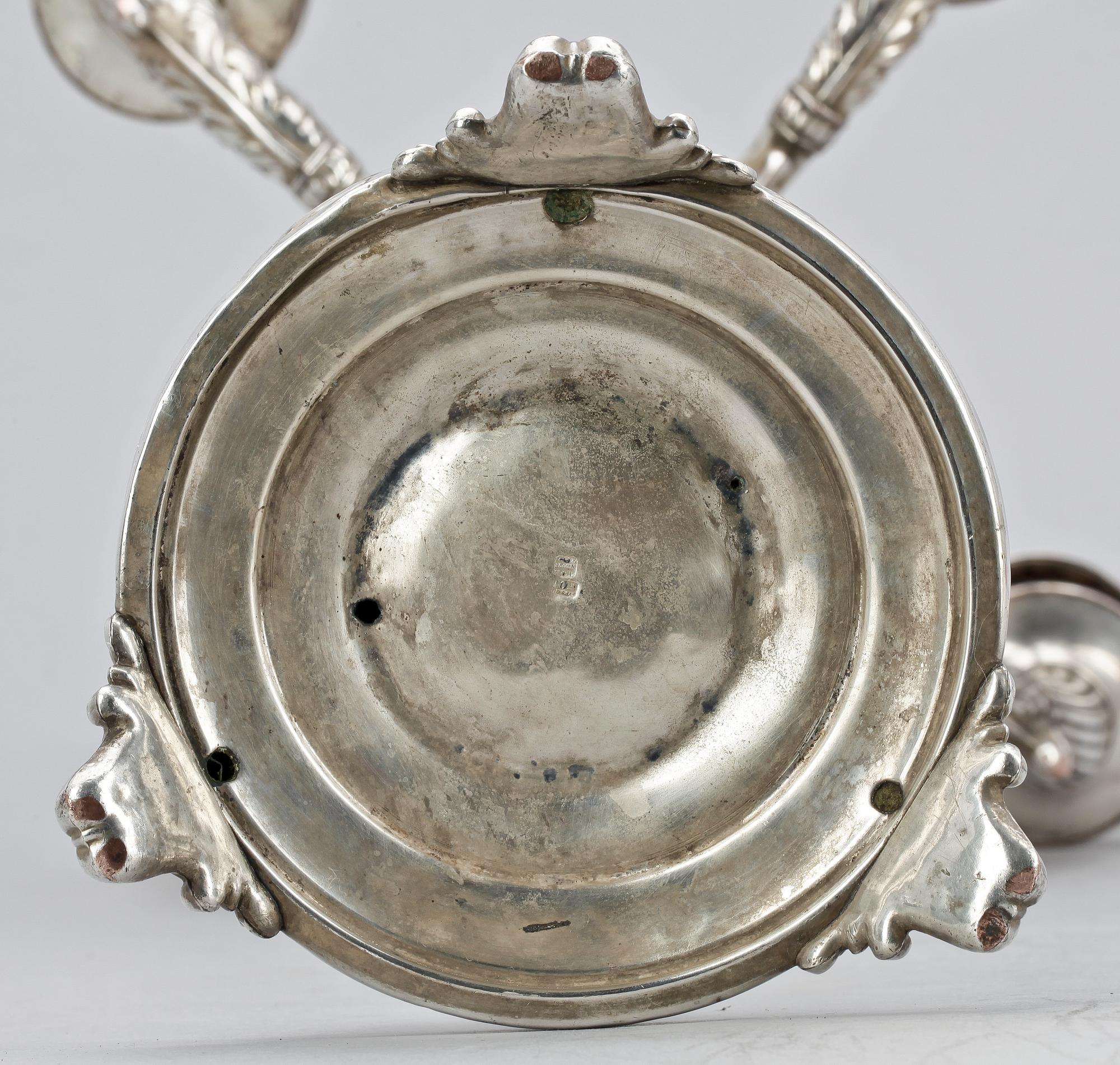 KANDELABRAR, ett par, pläter, trol Frankrike. Senempir, 1800-talets första hälft.