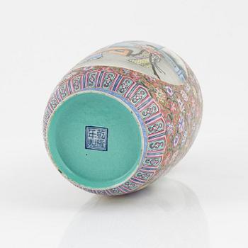 A millefiori porcleain vase, China, 20th century.