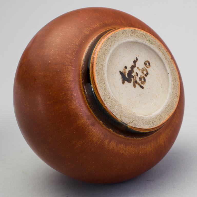 An Erich and Ingrid Triller vase, Tobo, third quarter of the 20th century.