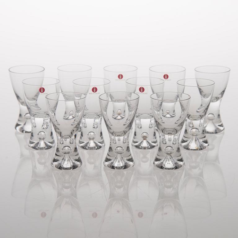 A 124-piece set of 'Tapio' glassware for Iittala.