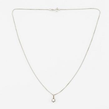 Collier, 18K vitguld med briljantslipad diamant.