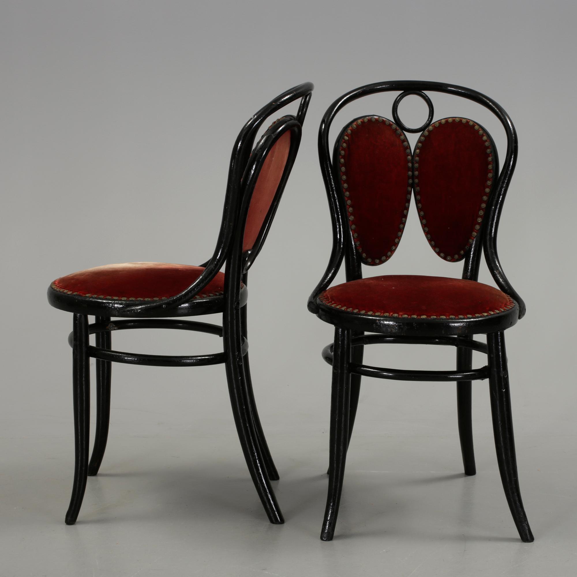 STOLAR, ett par, sannolikt Thonet, 1900-talets början.