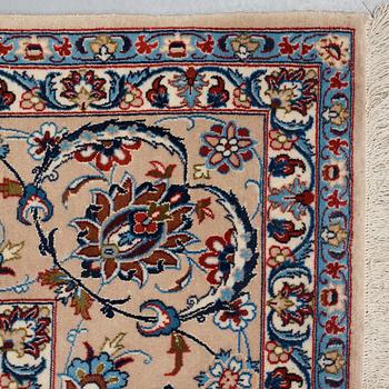 MATTA old Isfahan, märkt Davari, ca 318,5 x 206,5 cm.