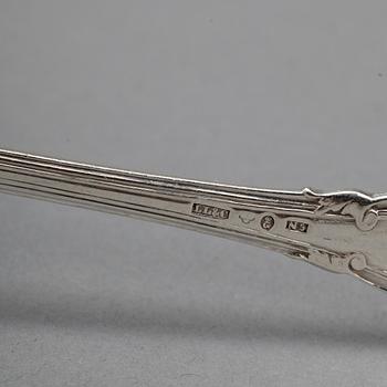 BESTICKSERVIS, silver, 67 delar, ”Greque”, Lars Larson & Co, Göteborg, bland annat 1867. Total vikt ca 4710g.