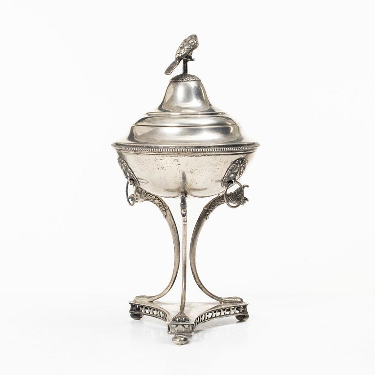 A silver sugar bowl, Dufva A G, Stockholm 1920.