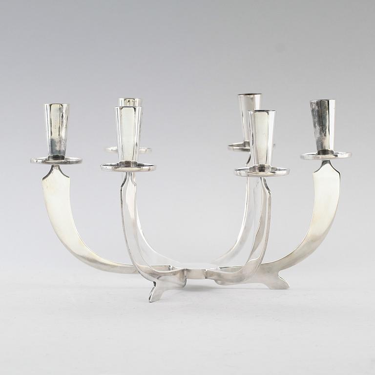 KANDELABER, nysilver, 1900-talets andra hälft.