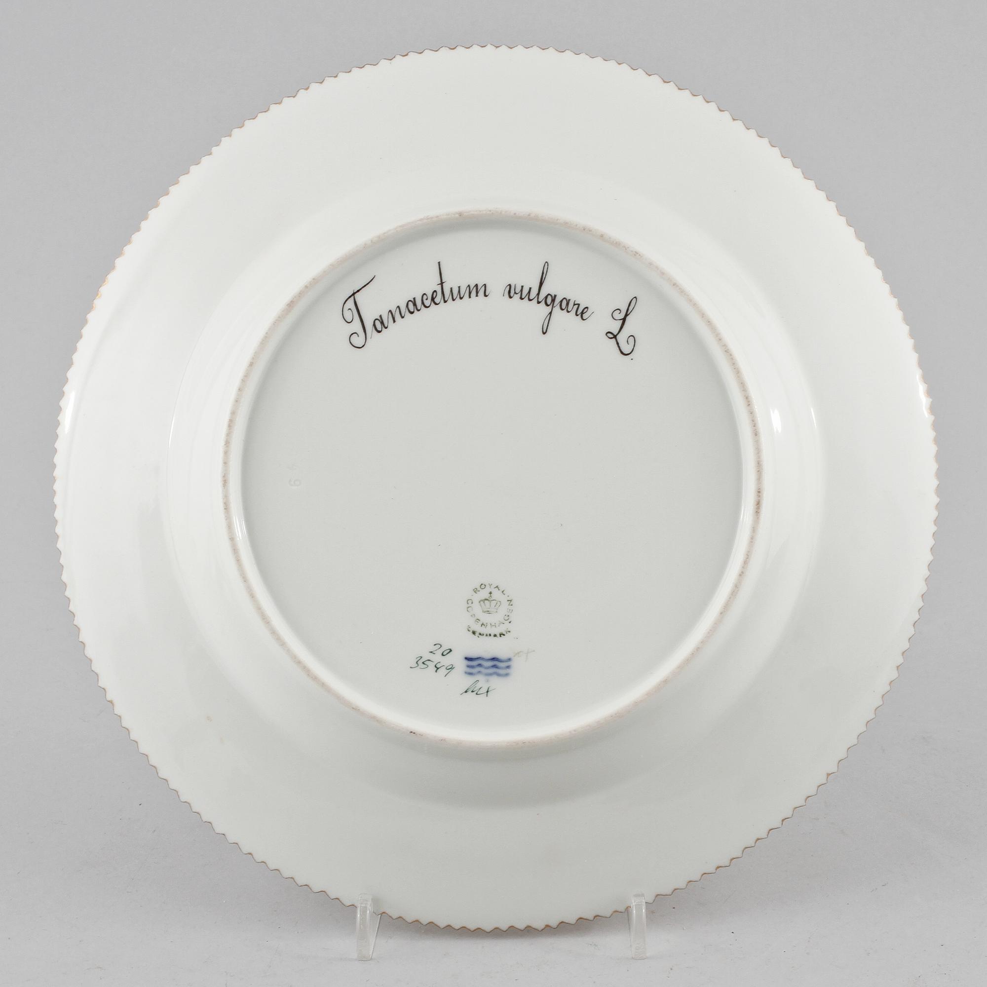 TALLRIK, porslin, "Flora Danica", Royal Copenhagen, 1900-talets andra hälft.