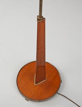 GOLVLAMPA, 1900-talets andra kvartal.