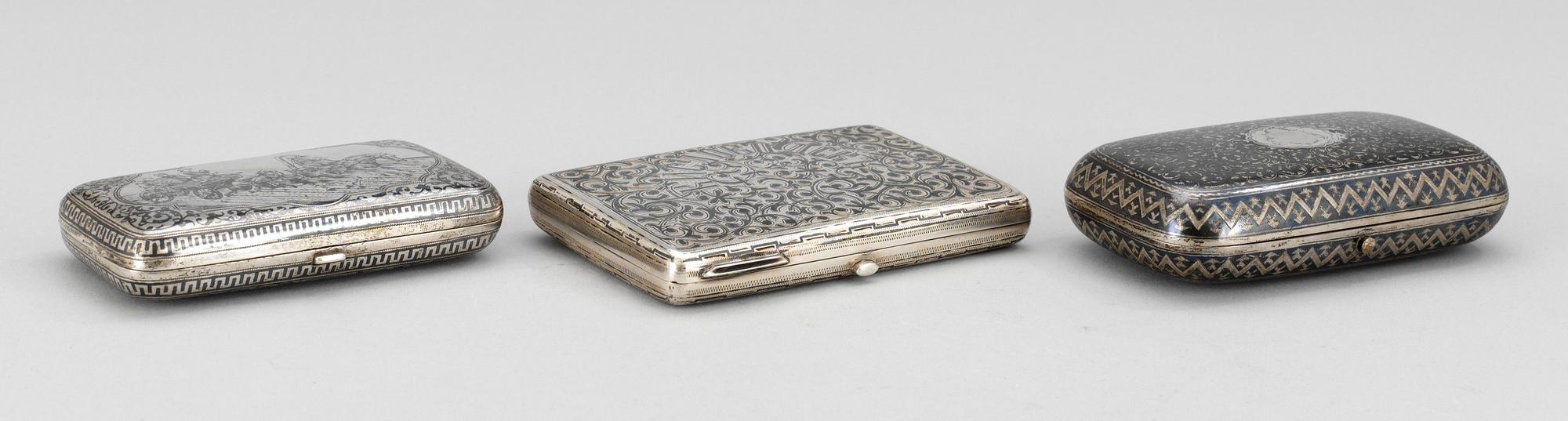 CIGARETTETUI, 3 st, silver, Moskva 1887-1917.