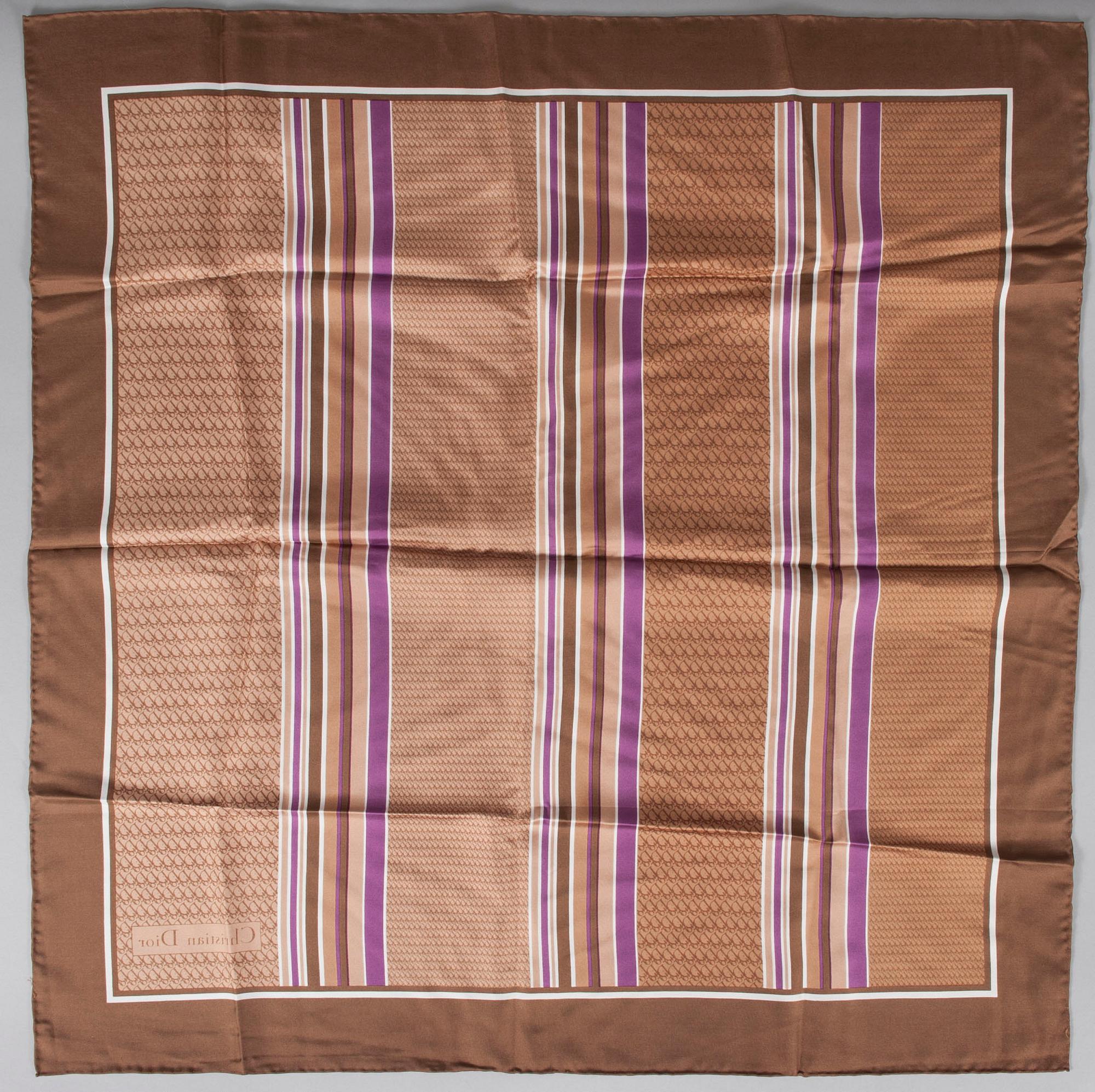SCARF, Christian Dior.