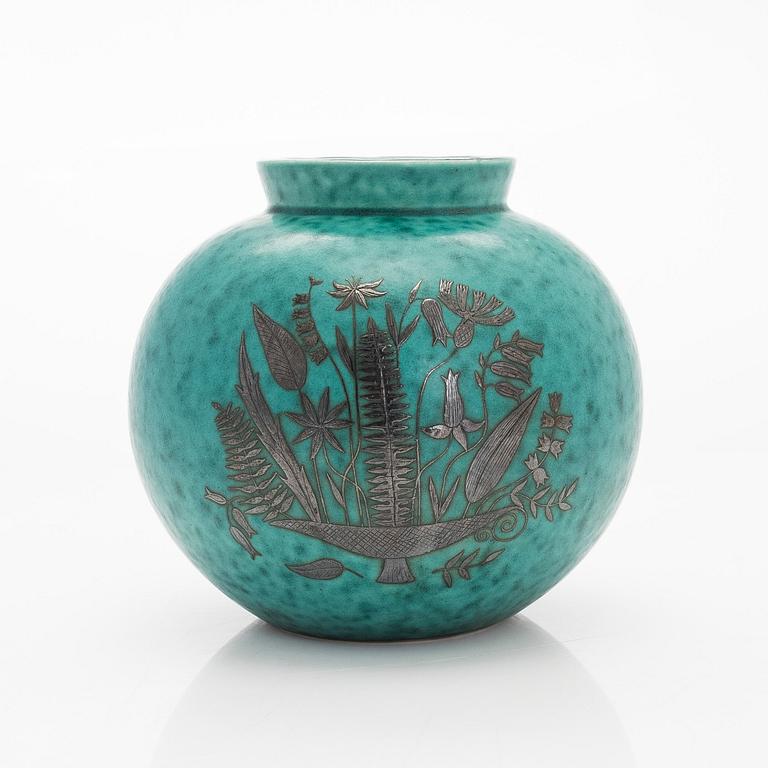 Wilhelm Kåge, An "Argenta" vase, Gustavsberg.