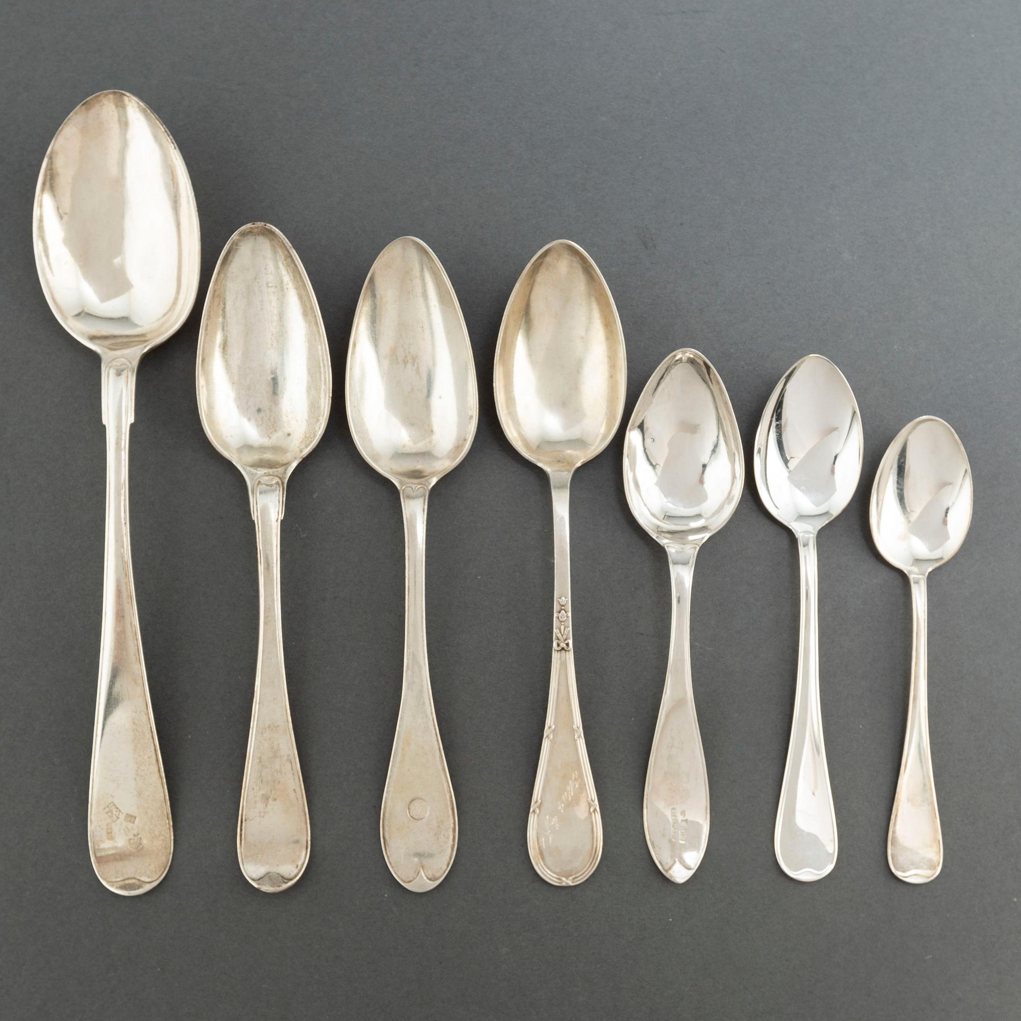 A silver cutlery, including 'Svensk Spets' and 'Svensk Rund', incl. GAB, CG Hallberg, 19/20th century (89 pc), 3171g.
