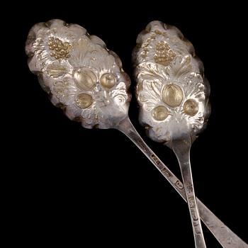 SKEDAR, 2 st, silver, London, England, 1700-tal. Vikt 110 g.