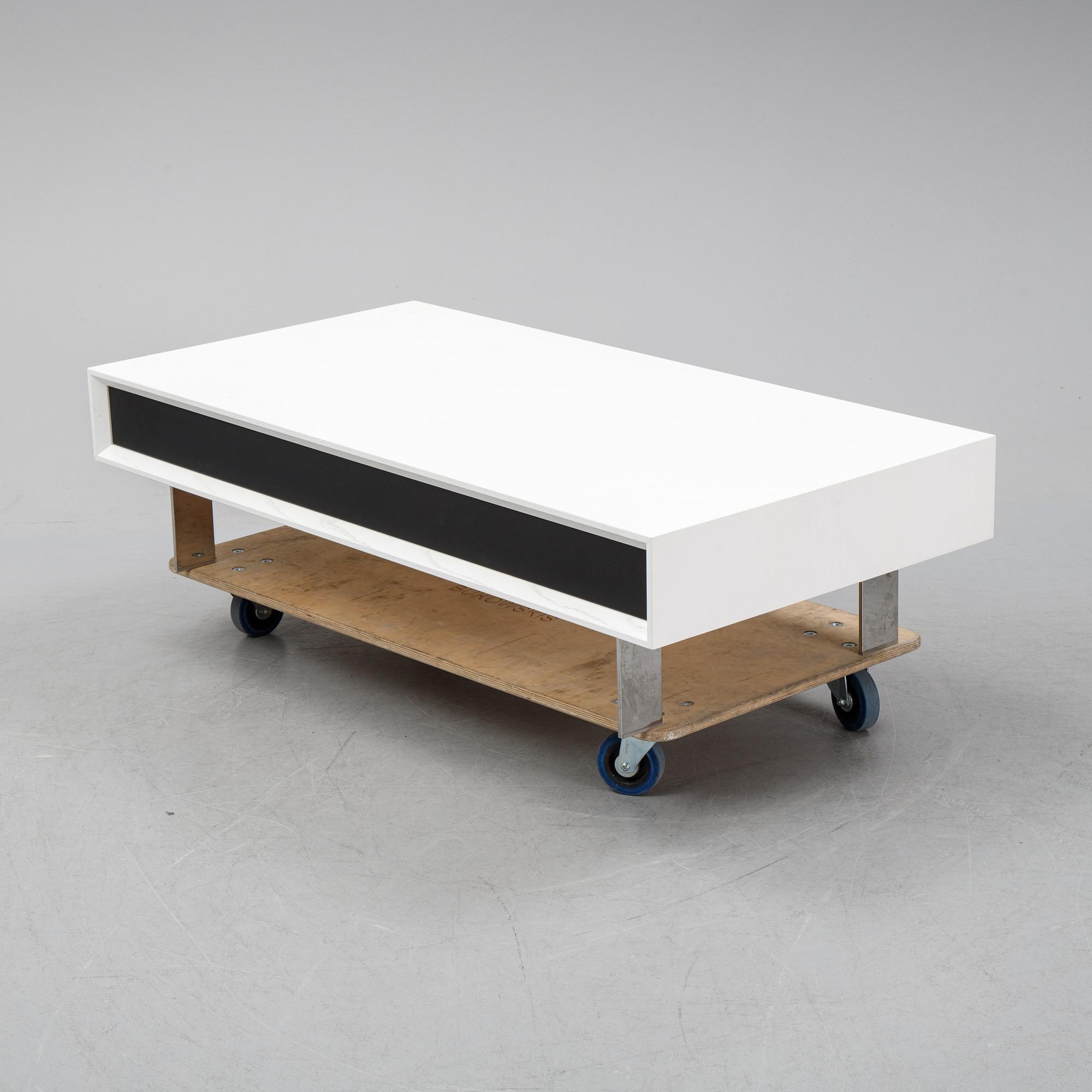 Stefan Bagge, soffbord, "Air", Bagge Design Ab, 2000-tal.