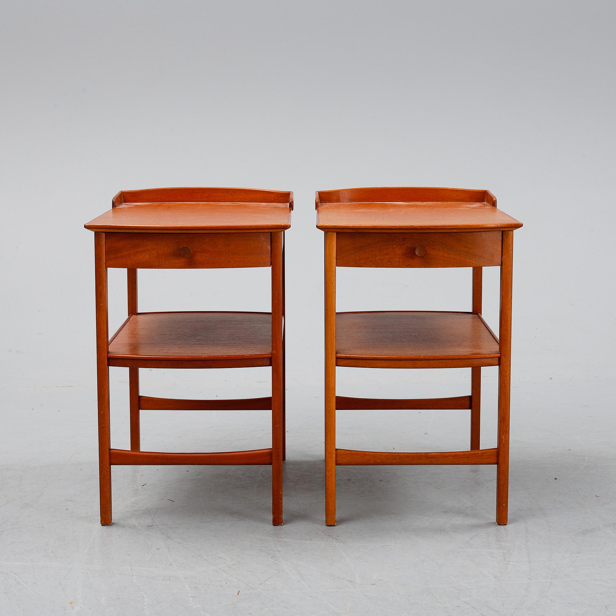 Carl Malmsten, a pair of 'Birgitta' bedside tables.
