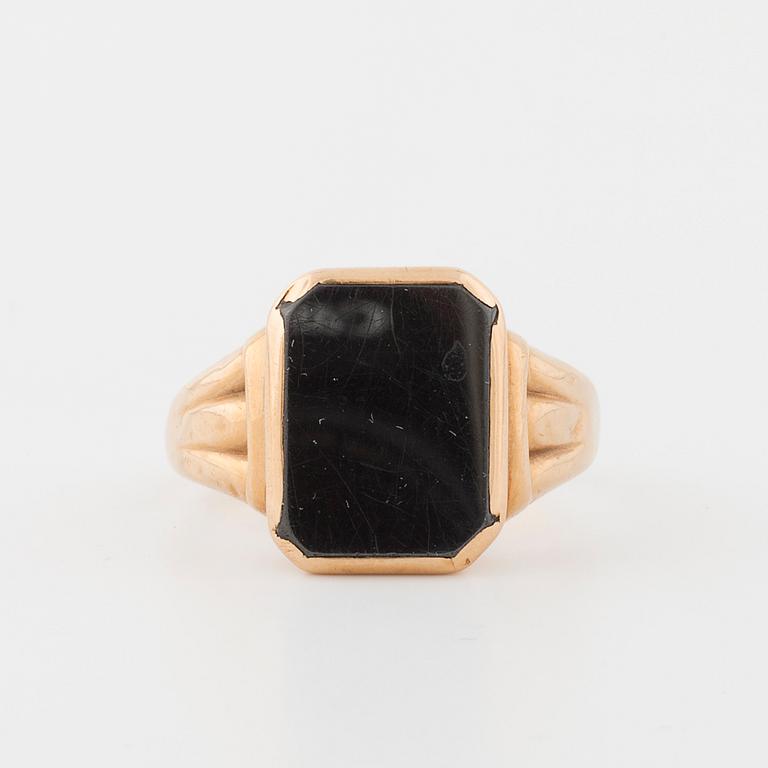 A hematite ring by Ceson, Göteborg, 1948.