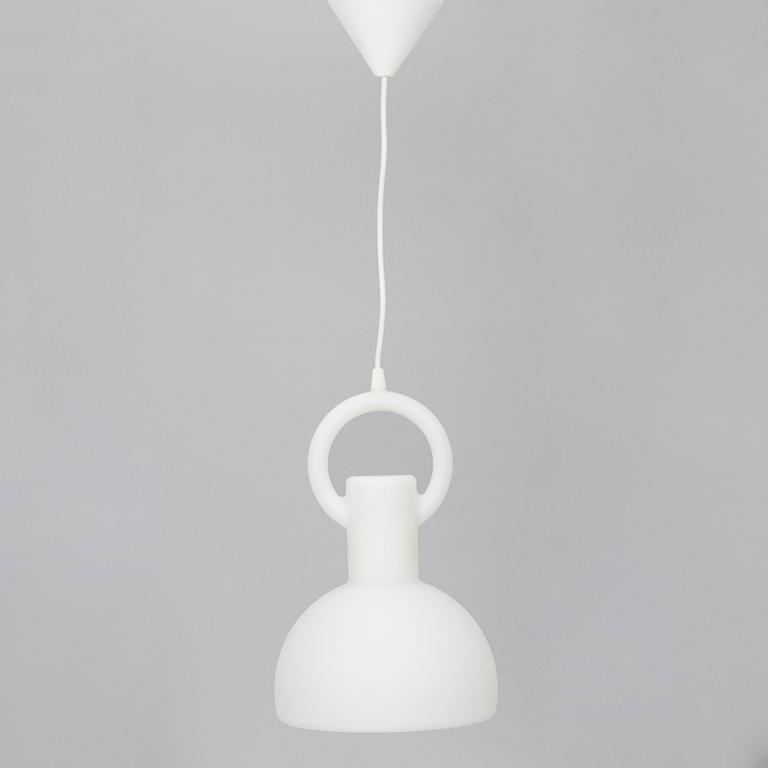 Eero Aarnio, kattovalaisin, "Ring", Melaja Oy 2009.