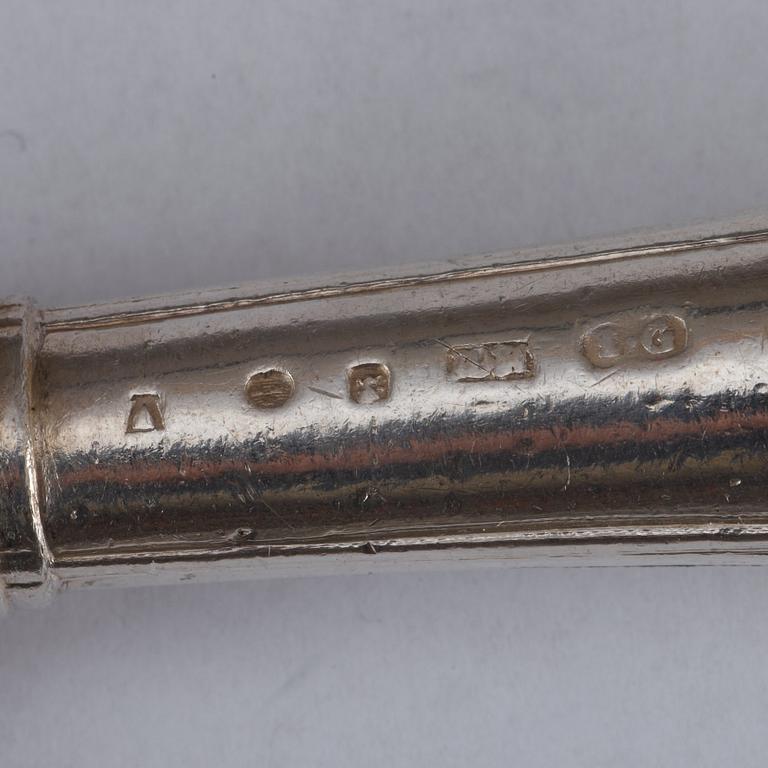 BESTICK, 35 st, av Kilian Kelson, Stockholm 1759. Rokoko.