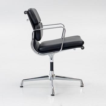Charles & Ray Eames, Office chair, “EA208 Soft Pad Chair”, Vitra.