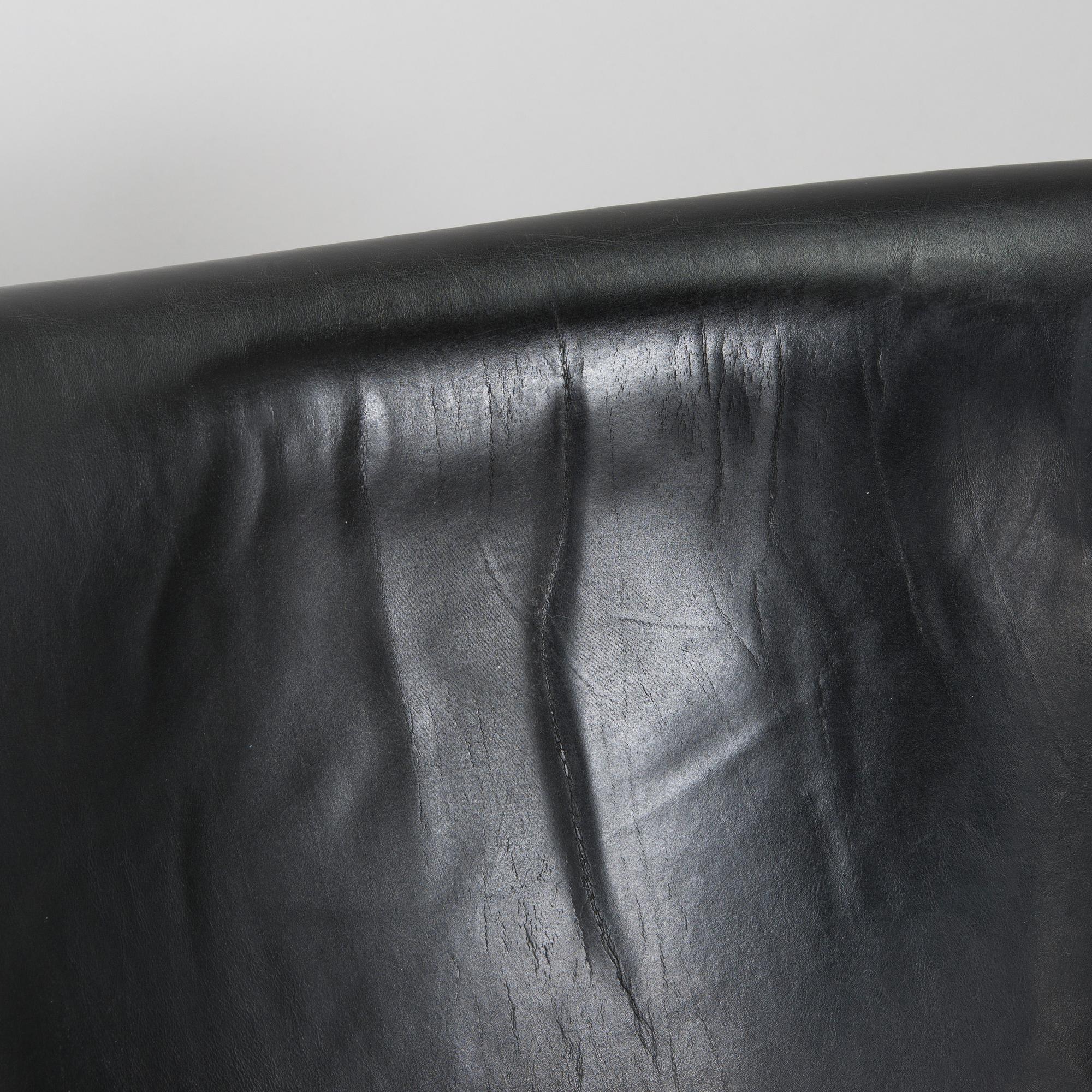 Yrjö Kukkapuro, fåtöljer, ett par, "Junior", Haimi 1960-talets slut.