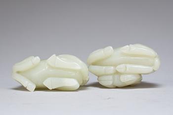 FIGURINER, 2 st, nefrit, Kina.