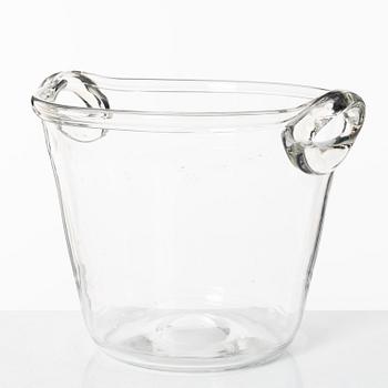 Nils Landberg, vinkylare, Orrefors.