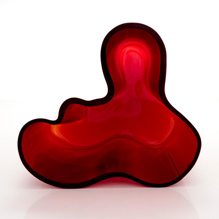 Alvar Aalto, a '3030' vase, signed Alvar Aalto Iittala 112/400 1991.