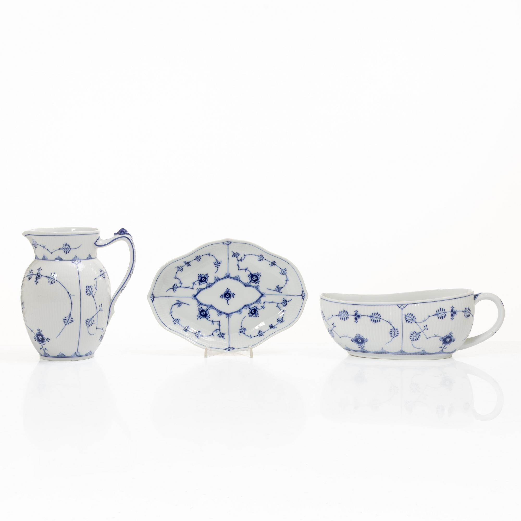 Royal Copenhagen, Thirteen service pieces, 'Musselmalet Riflet', Denmark, 19th–20th century.