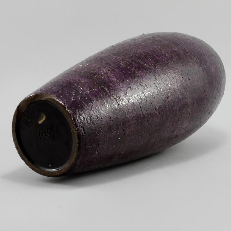 VAS, stengods, Ingrid Atterberg, Upsala Ekeby, 1900-talets tredje kvartal.