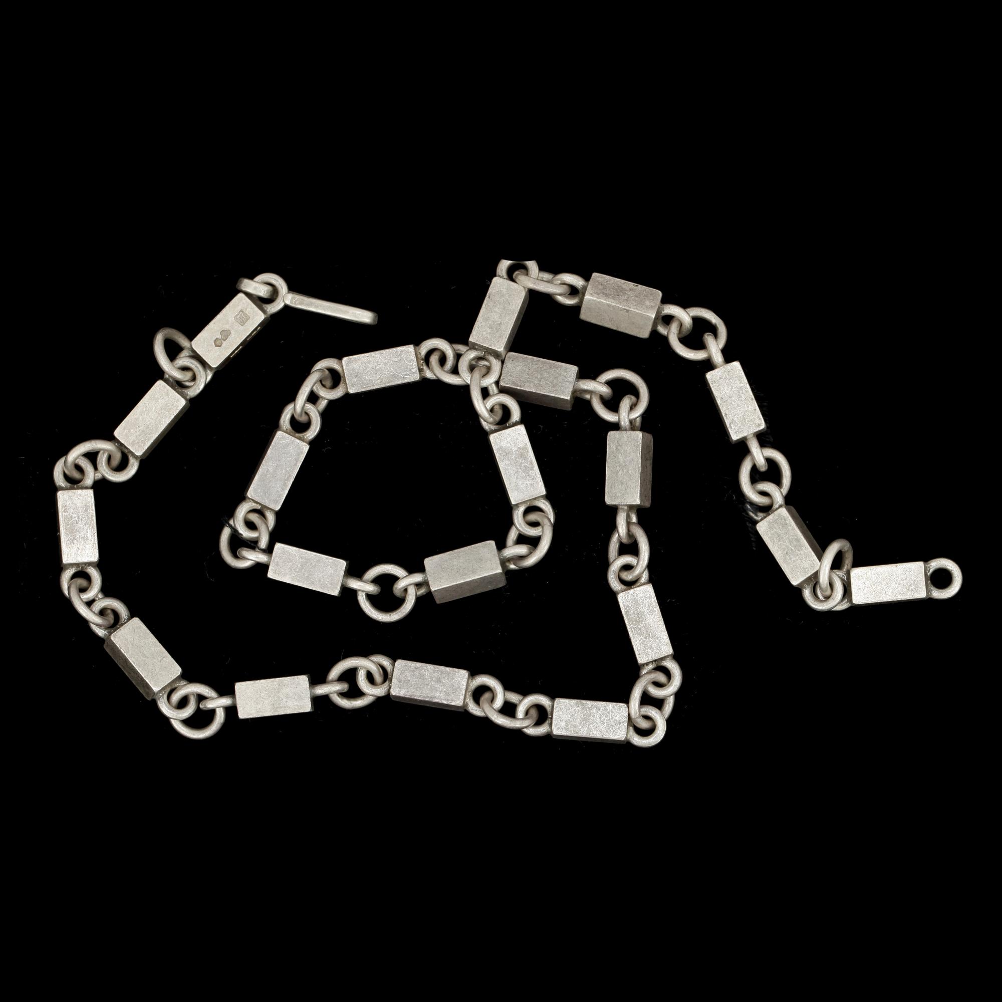 COLLIER, sterling silver, Wiwen Nilsson, Lund. Vikt 68 g.