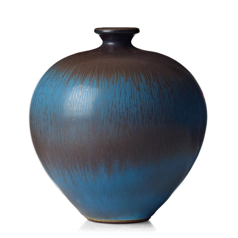 Berndt Friberg, a stoneware vase, Gustavsberg studio, Sweden 1975.